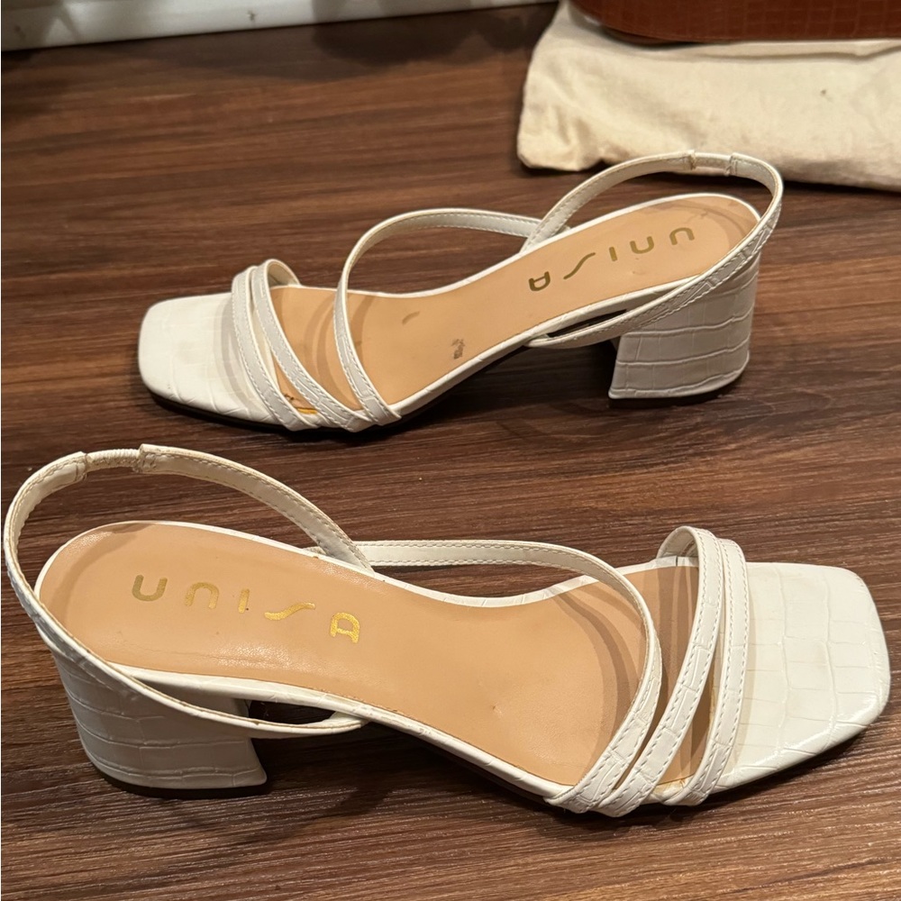 UNISA Women's Block Heels White (9W)